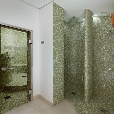 达沃斯希尔顿花园酒店