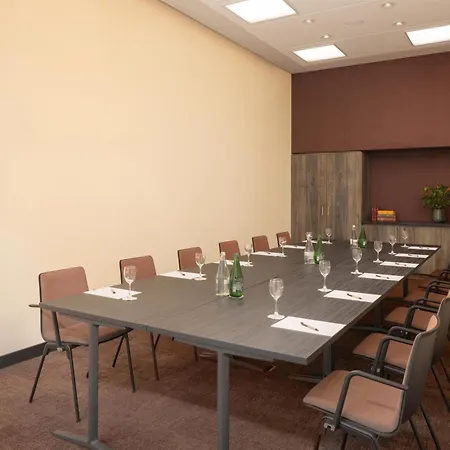 Hilton Garden 4*