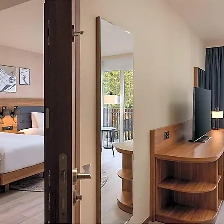 Hilton Garden 4* 다보스