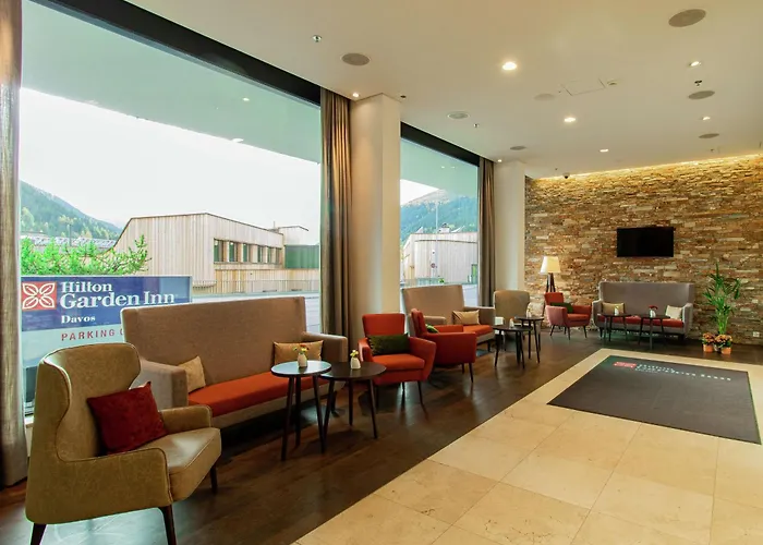 Hilton Garden Hotel 4*